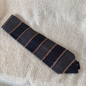 Ferrari Elegant Black and Gray Patterned Tie